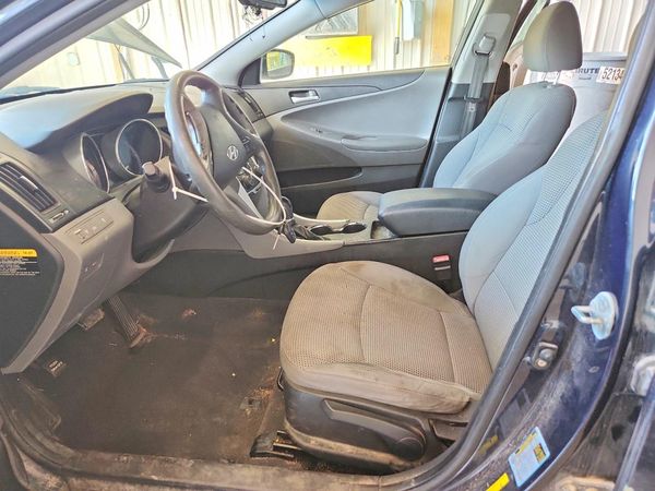 2012 HYUNDAI SONATA Middle-low level