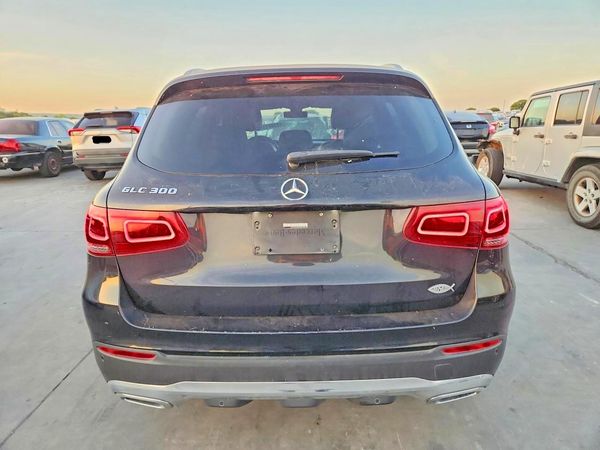 2021 MERCEDES-BENZ GLC GLC300