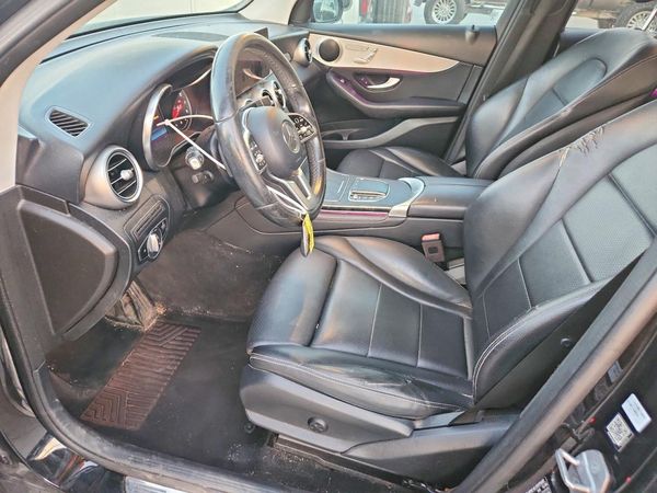 2021 MERCEDES-BENZ GLC GLC300