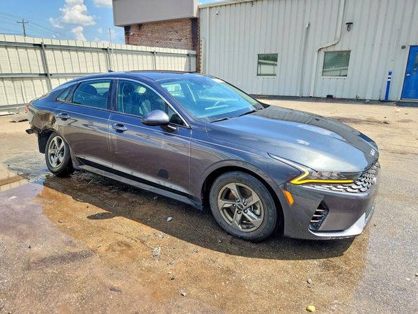 2022 KIA K5