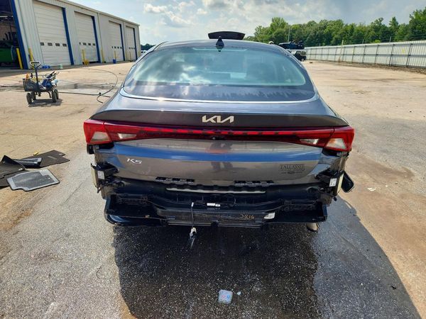2022 KIA K5