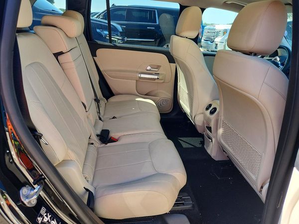 2023 MERCEDES-BENZ GLB