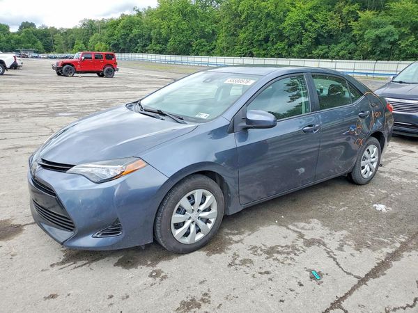 2017 TOYOTA COROLLA