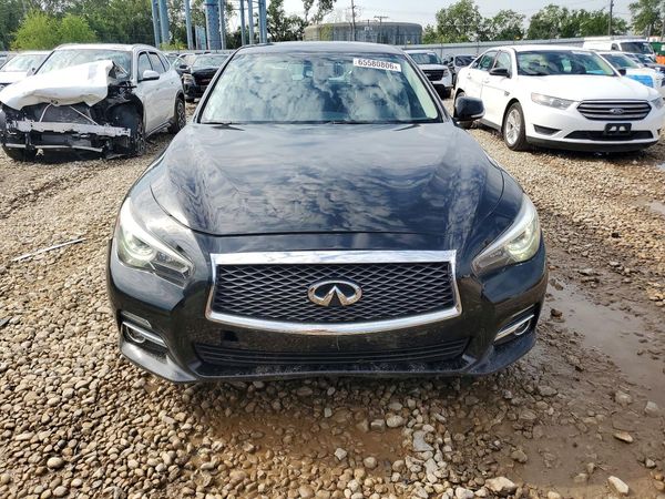 2017 INFINITI Q50