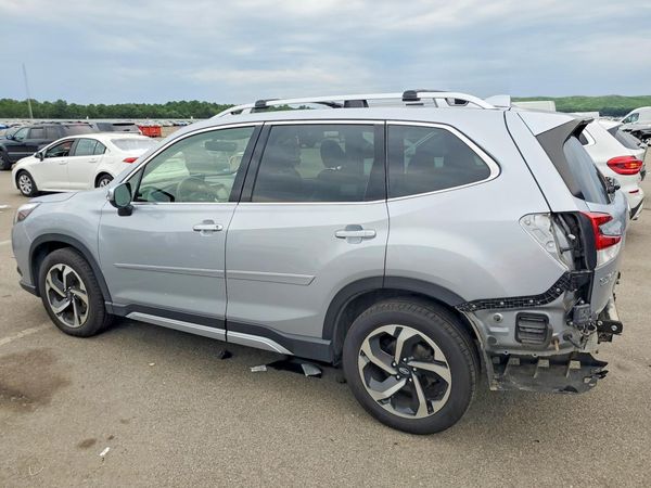 2022 SUBARU FORESTER