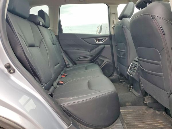 2022 SUBARU FORESTER
