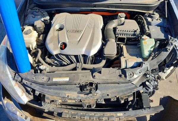 2015 HYUNDAI SONATA GLS(Middle) — Engine bay