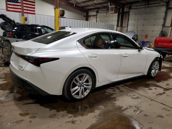 2021 LEXUS IS