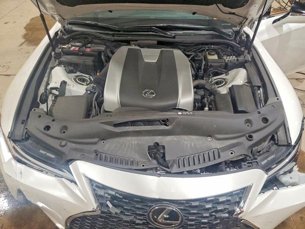 2021 LEXUS IS