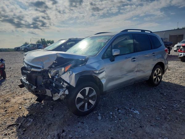 2018 SUBARU FORESTER Premium+ES