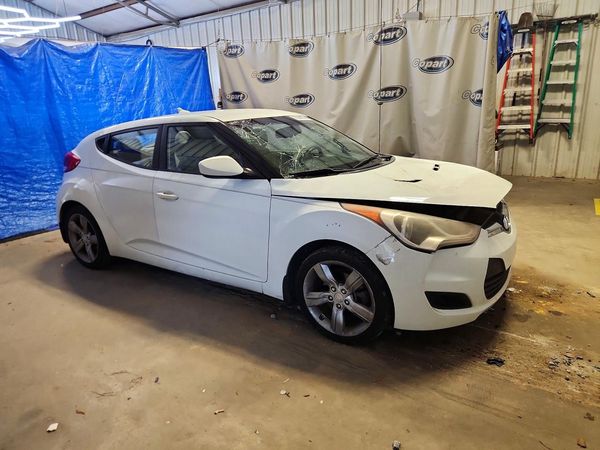 2013 HYUNDAI VELOSTER