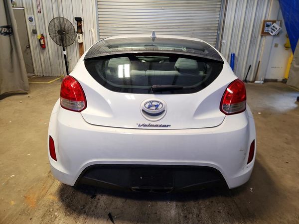 2013 HYUNDAI VELOSTER