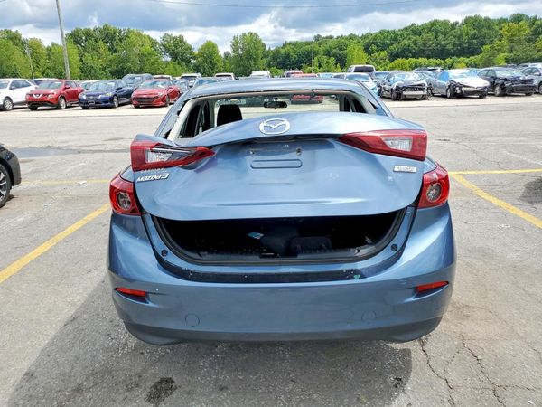 2015 MAZDA 3