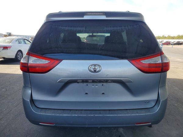 2015 TOYOTA SIENNA