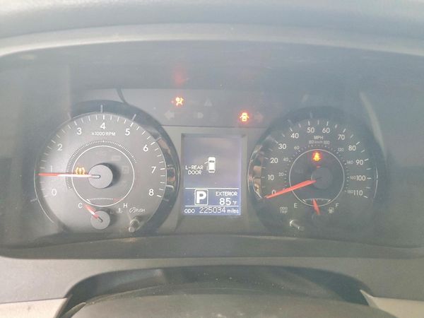 2015 TOYOTA SIENNA