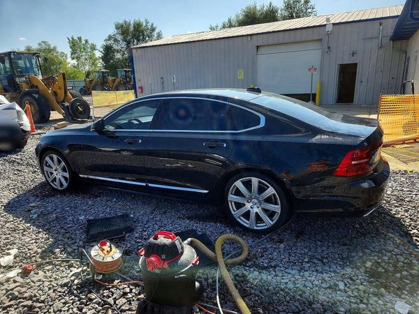 2019 VOLVO S90 Inscription — DSRA