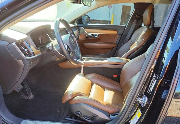 2019 VOLVO S90 Inscription — DENT