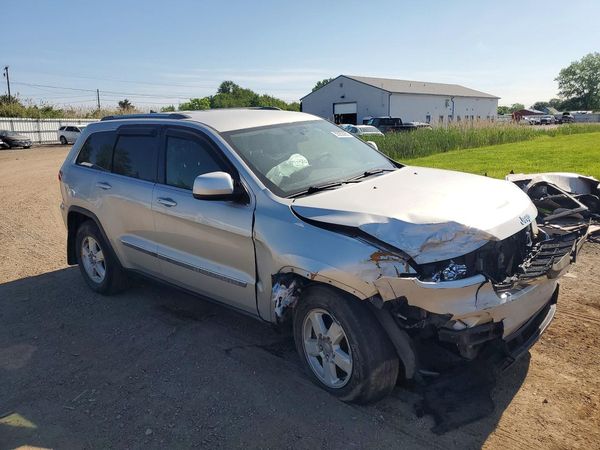 2012 JEEP CHEROKEE Laredo — Passenger 3/4