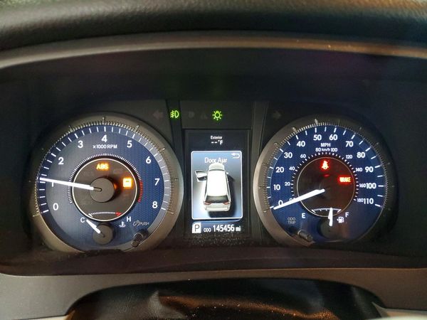 2017 TOYOTA SIENNA