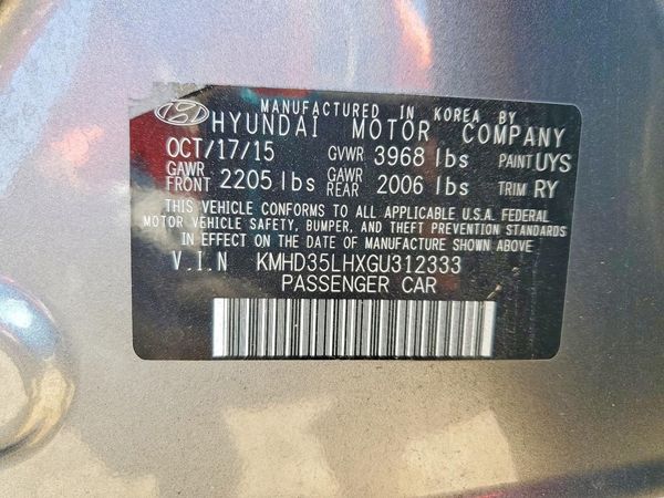 2016 HYUNDAI ELANTRA