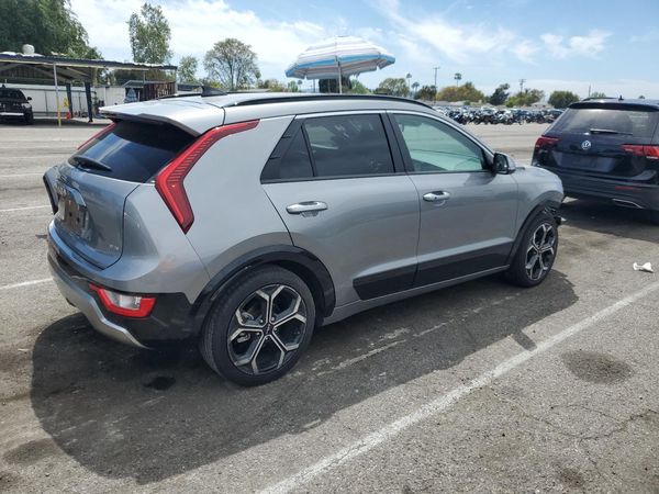2023 KIA NIRO