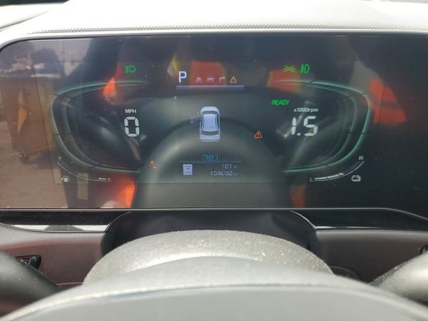 2023 KIA NIRO