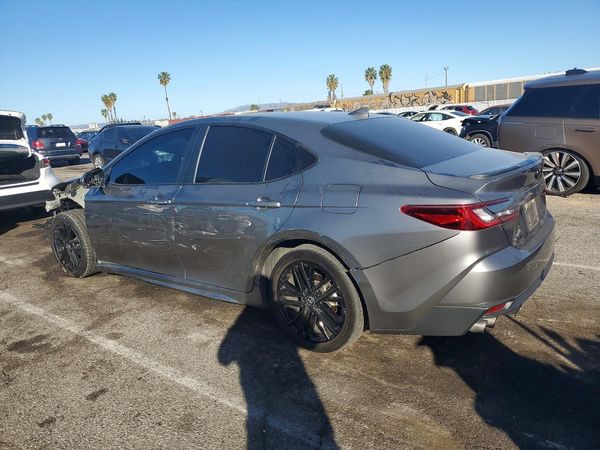 2025 TOYOTA CAMRY