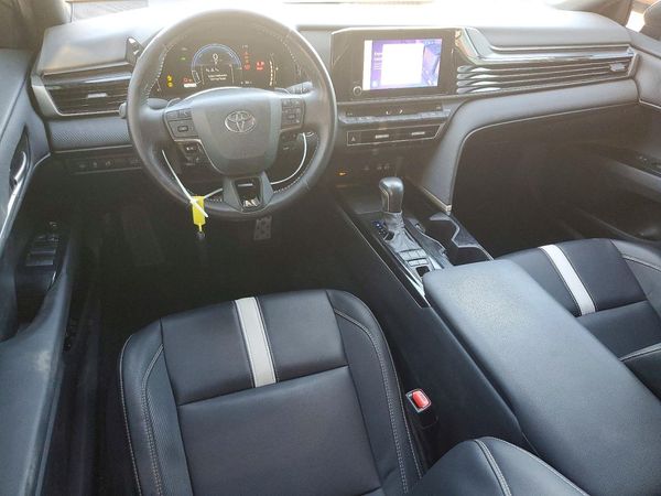 2025 TOYOTA CAMRY