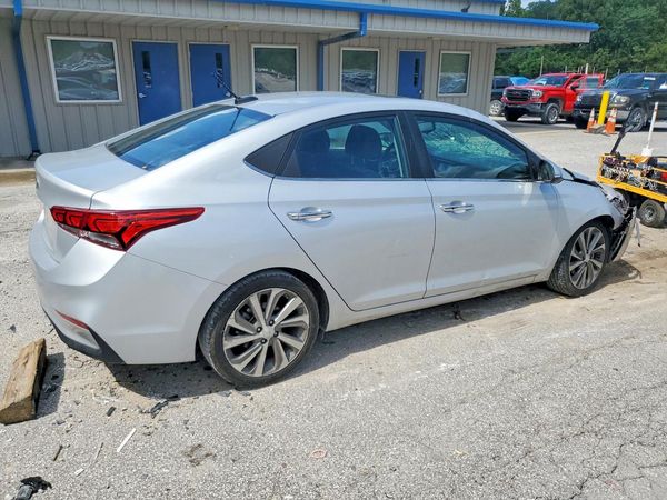 2022 HYUNDAI ACCENT Limited