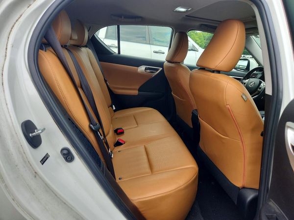2012 LEXUS CT 200h