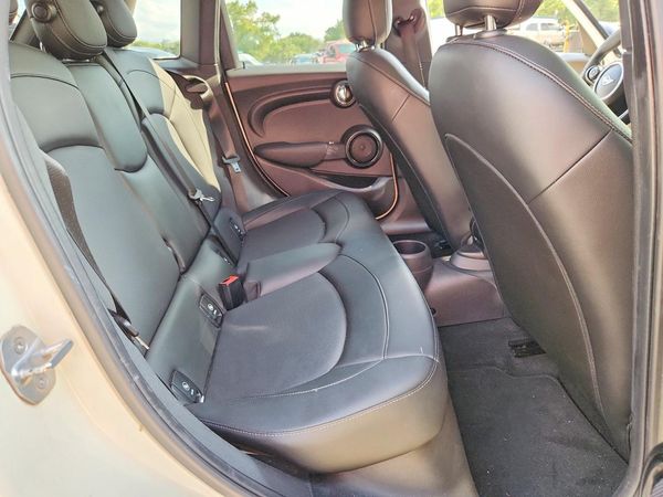 2019 MINI COOPER
