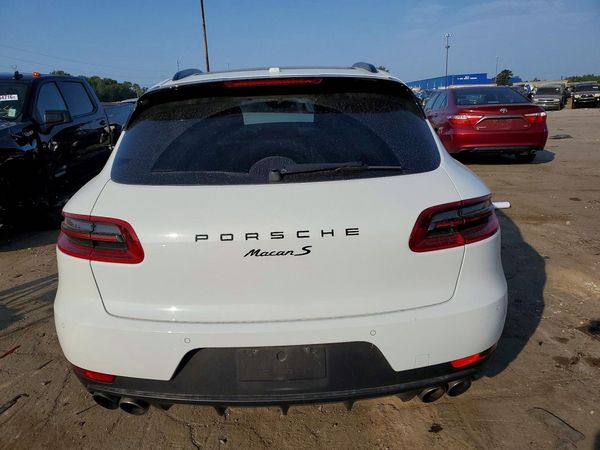 2018 PORSCHE MACAN Macan S
