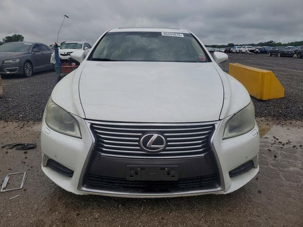 2013 LEXUS LS 460