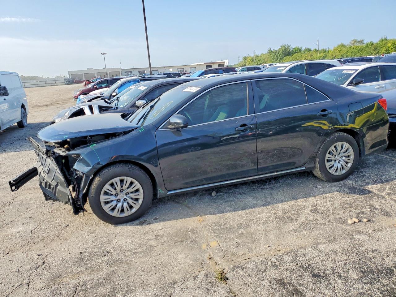 2014 TOYOTA CAMRY