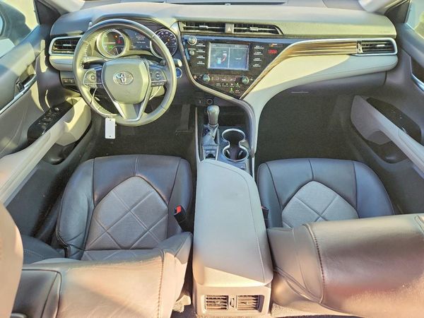 2018 TOYOTA CAMRY SOLA SE/XLE Hybrid