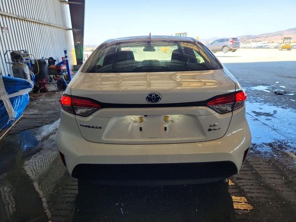2025 TOYOTA COROLLA LE, XLE, SE