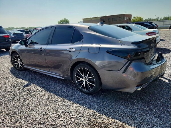 2024 TOYOTA CAMRY SE