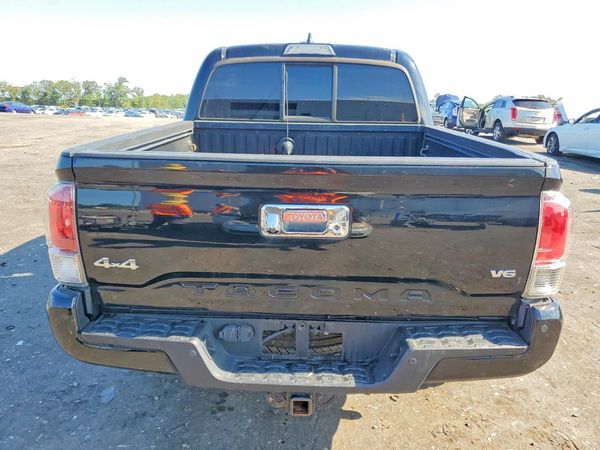 2016 TOYOTA TACOMA Limited