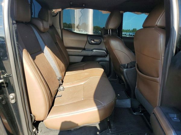 2016 TOYOTA TACOMA Limited