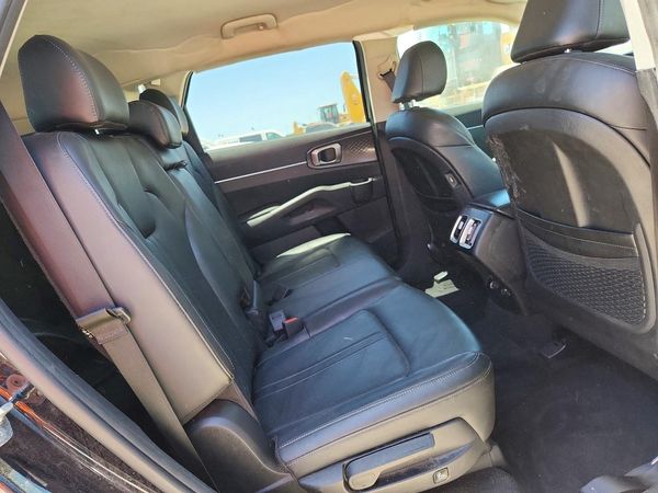 2023 KIA SORENTO S