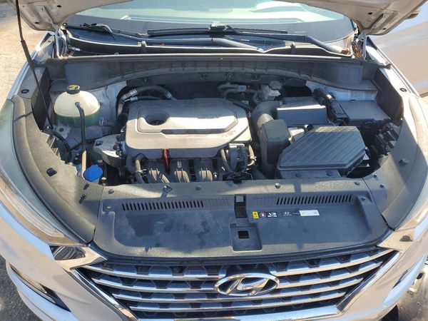 2019 HYUNDAI TUCSON — Engine bay
