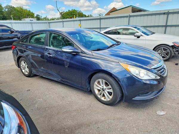 2014 HYUNDAI SONATA GLS/ GLS Popular — Passenger 3/4
