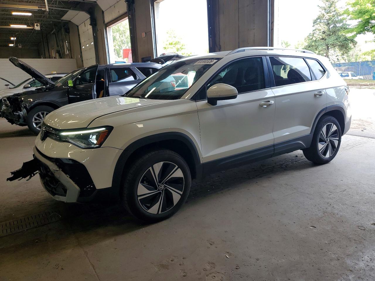 2025 VOLKSWAGEN TAOS