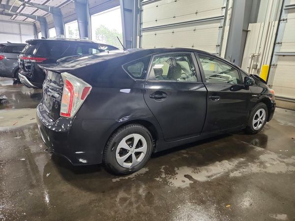 2014 TOYOTA PRIUS