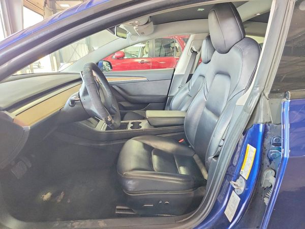 2022 TESLA MODEL 3 — DENT