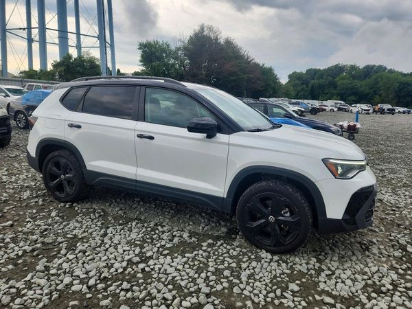 2025 VOLKSWAGEN TAOS