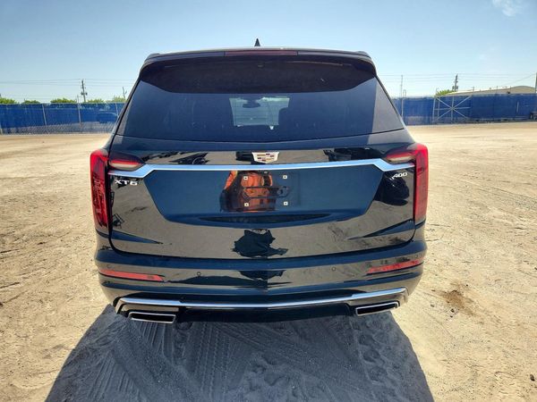 2022 CADILLAC XT6 Premium Luxury