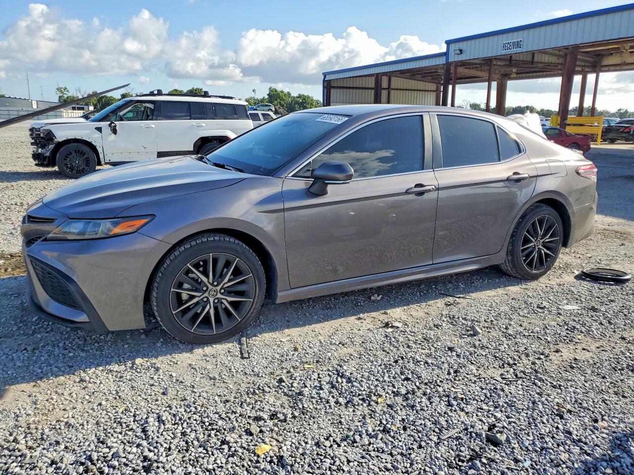 2024 TOYOTA CAMRY
