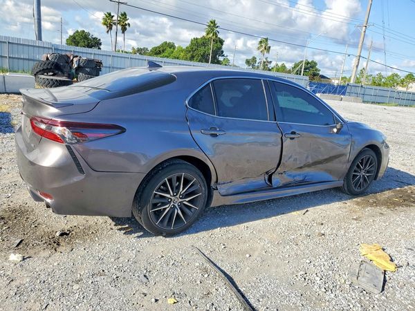 2024 TOYOTA CAMRY