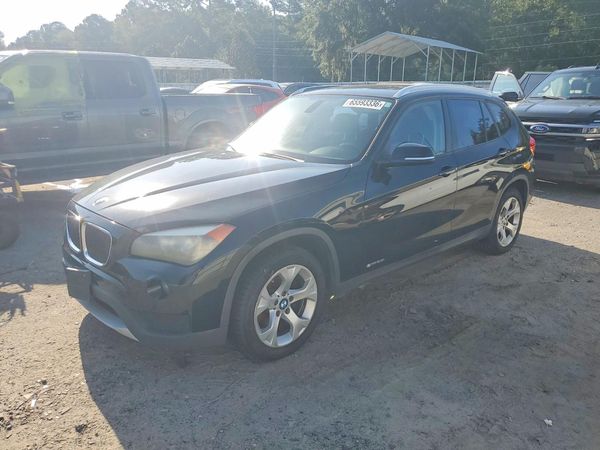 2013 BMW X1 sDrive28i — Front 3/4